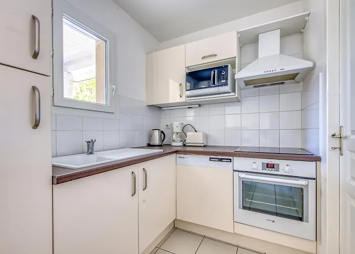 3 Pieces - Piscine - Proche