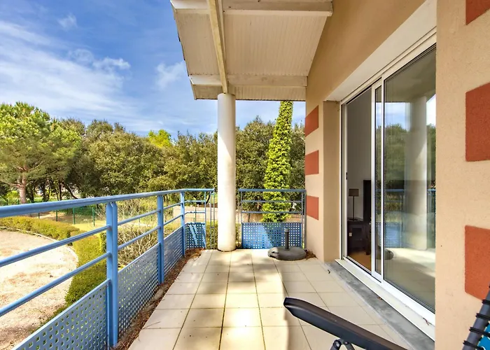 3 Pieces - Piscine - Proche